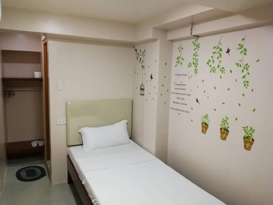 Hotel Liatris Legazpi Extérieur photo