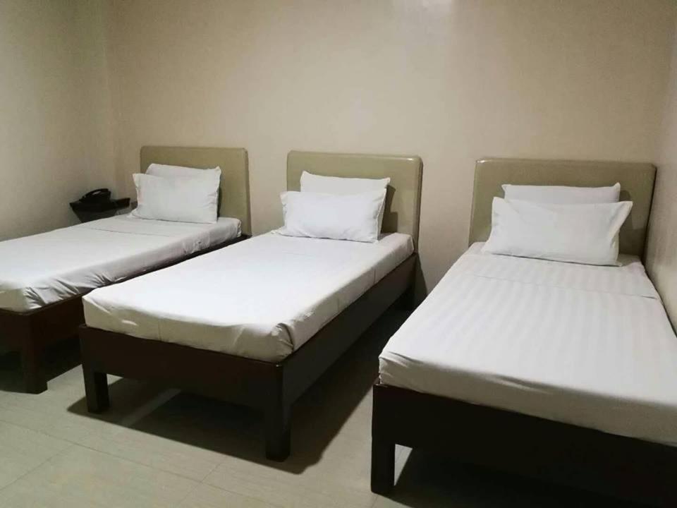 Hotel Liatris Legazpi Extérieur photo