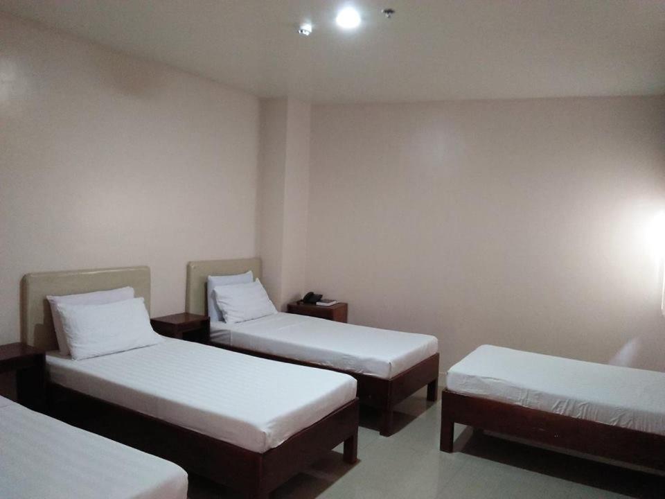 Hotel Liatris Legazpi Extérieur photo